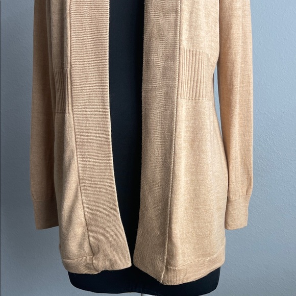 100% Merino Wool Elegant Camel Color Women's Open Cardigan Size Medium - Picture 3 of 12